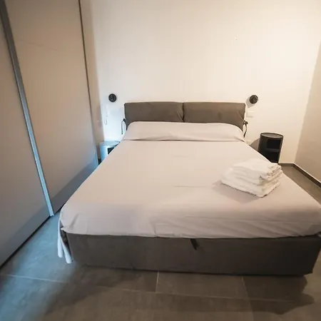 Piazza Mazzini 90 Mq 5 公寓 *
