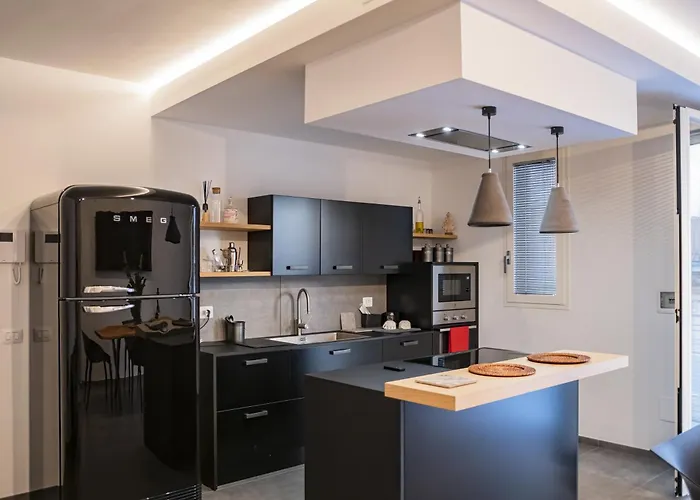 Piazza Mazzini 90 Mq 5 *